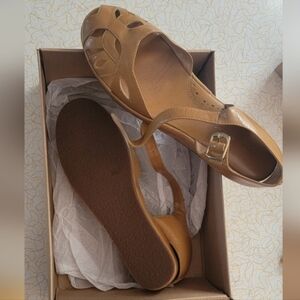 Stylish Brown Wedge Sandals